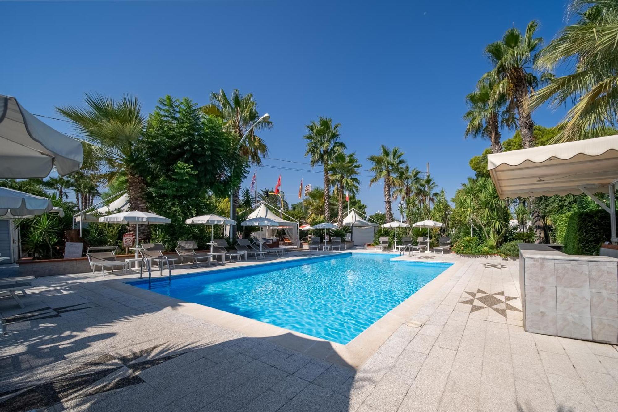 Hotel Villa Bisceglie Exterior photo